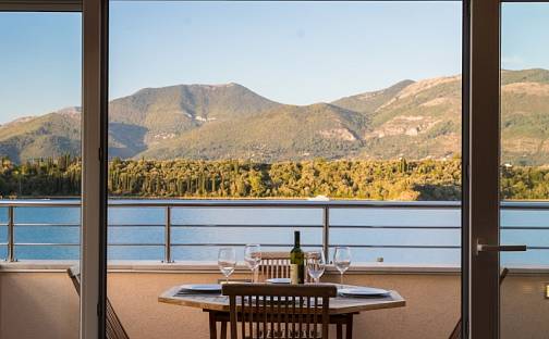 Prodej bytu 2+kk 74 m², Krašići, Tivat, Černá Hora