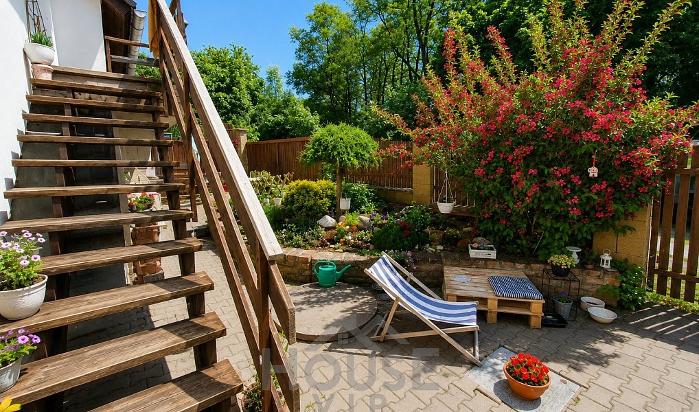 Prodej domu 206 m² s pozemkem 420 m², Sluštice – náhled fotky 19