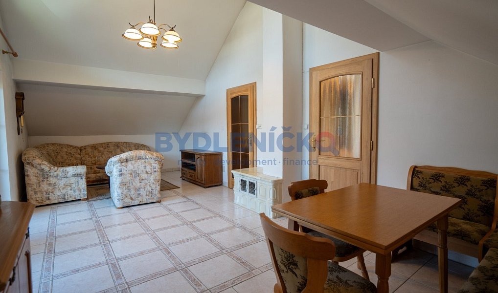 Prodej domu 248 m² s pozemkem 701 m², Volary – náhled fotky 10