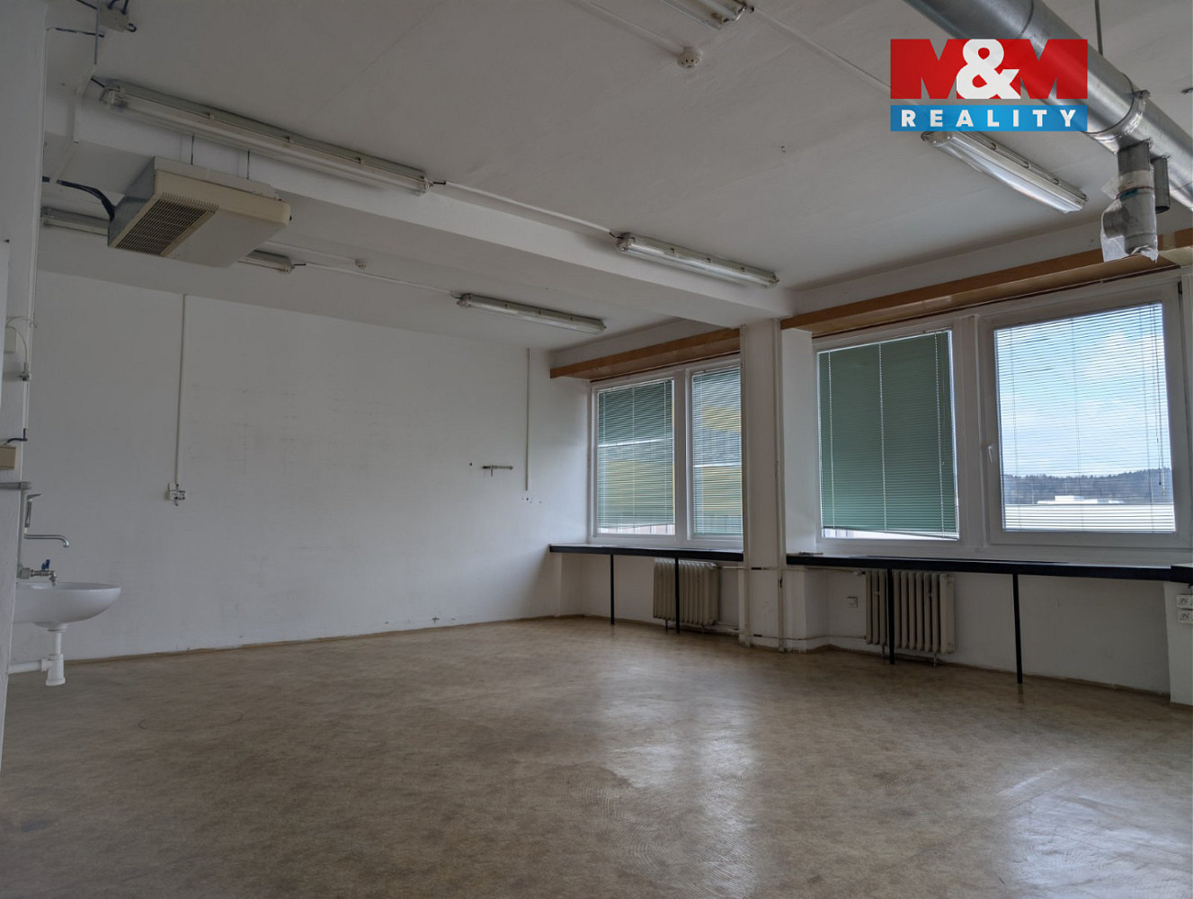 Pronájem kanceláře 58 m² — photo 4