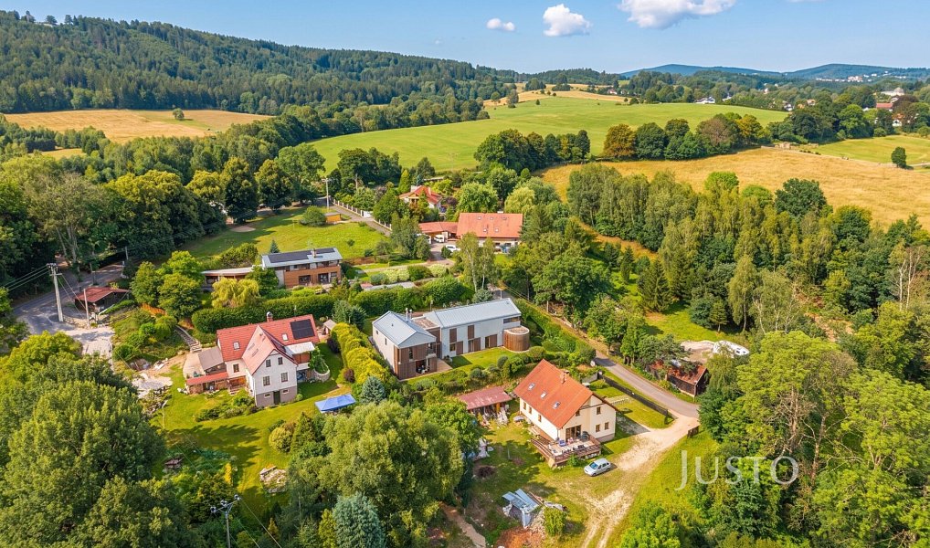 Prodej domu 456 m² s pozemkem 1 300 m², Jablonec nad Nisou – náhled fotky 27