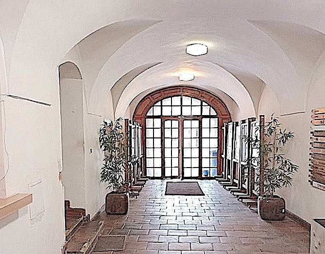 Pronájem kanceláře 35 m² – fotografie 2