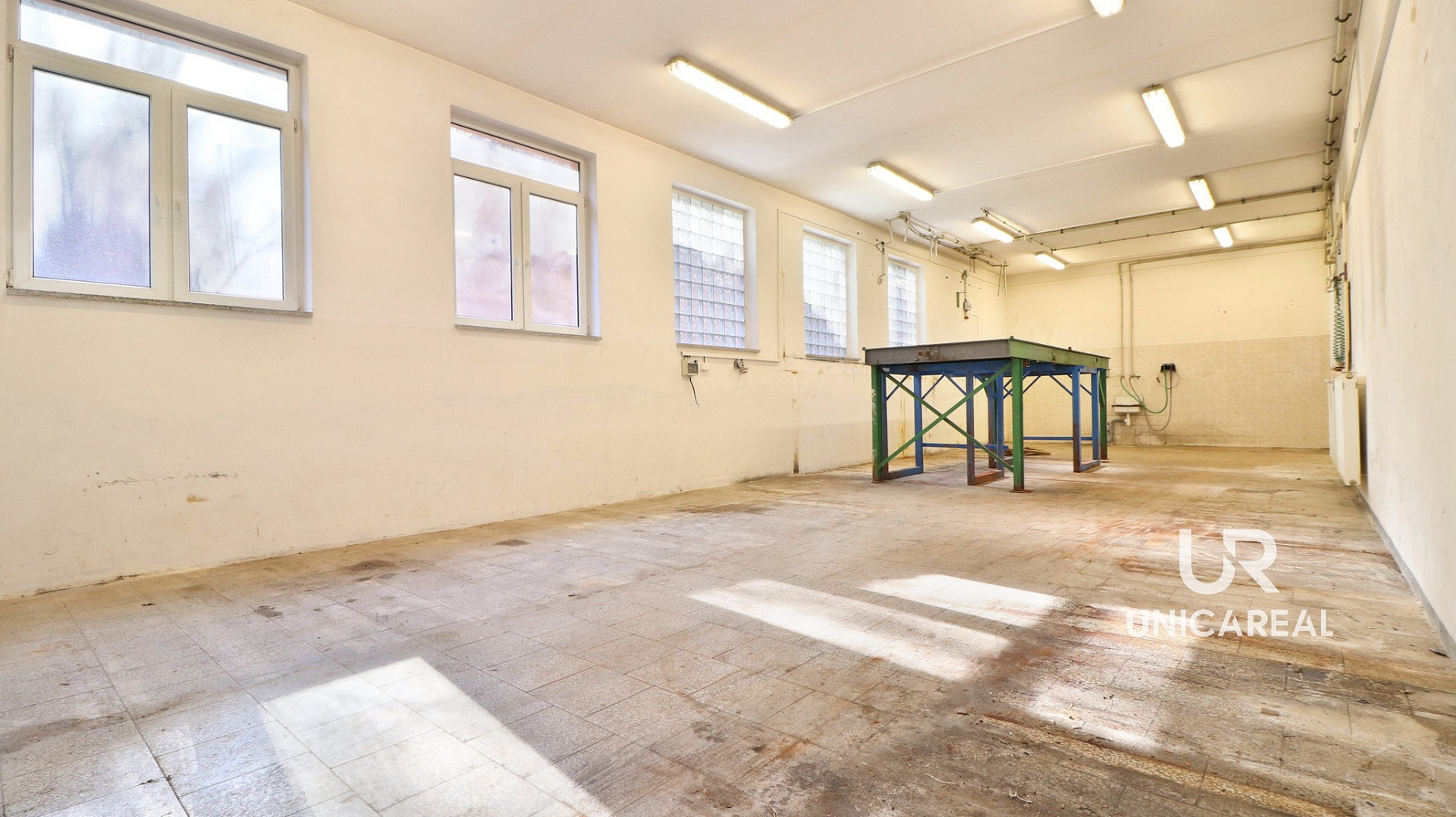 Prodej skladovacích prostor 834 m² – fotografie 4