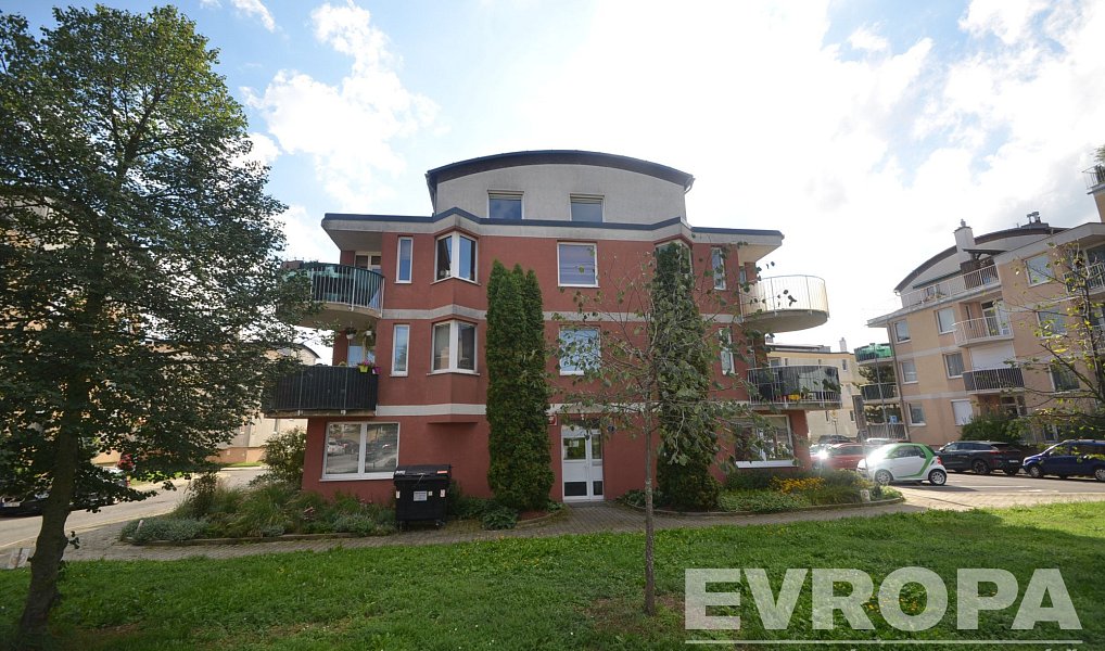 Prodej bytu 2+kk 54 m², Praha – náhled fotky 12