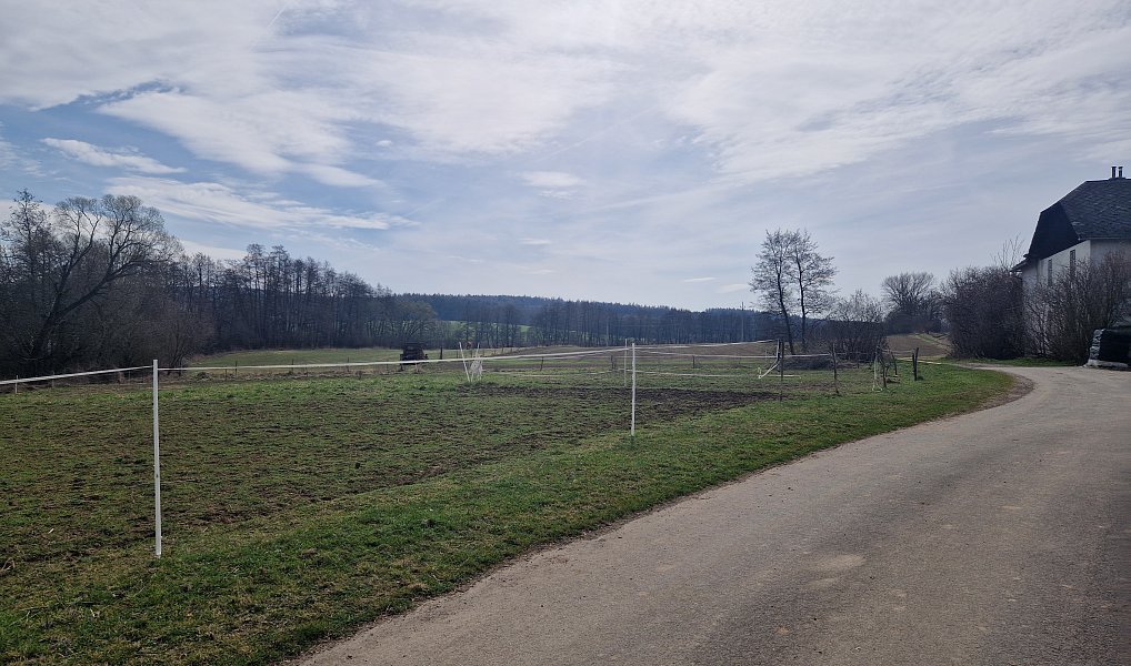 Prodej stavebního pozemku 1 000 m², Pačlavice – náhled fotky 9