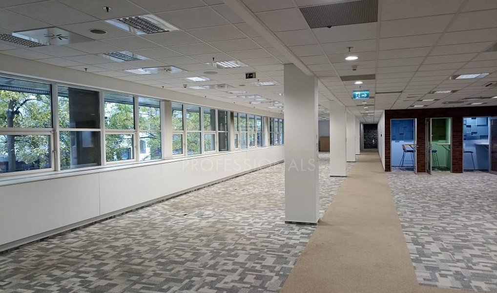 Pronájem kanceláře 364 m², Praha – náhled fotky 2