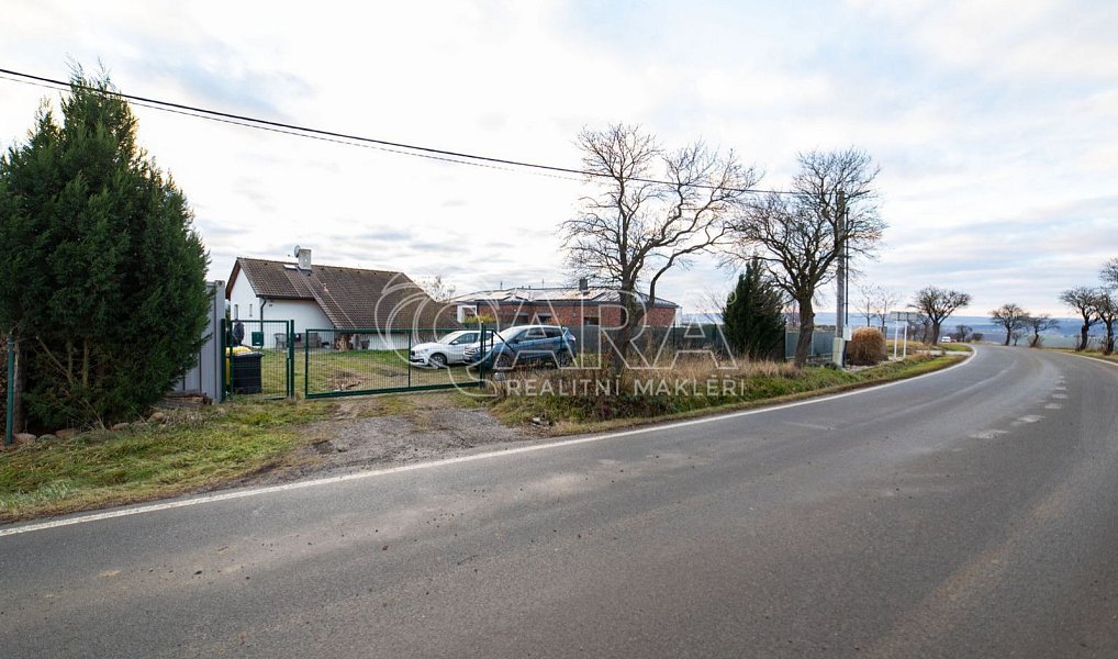 Prodej domu 105 m² s pozemkem 2 043 m², Lochovice – náhled fotky 28