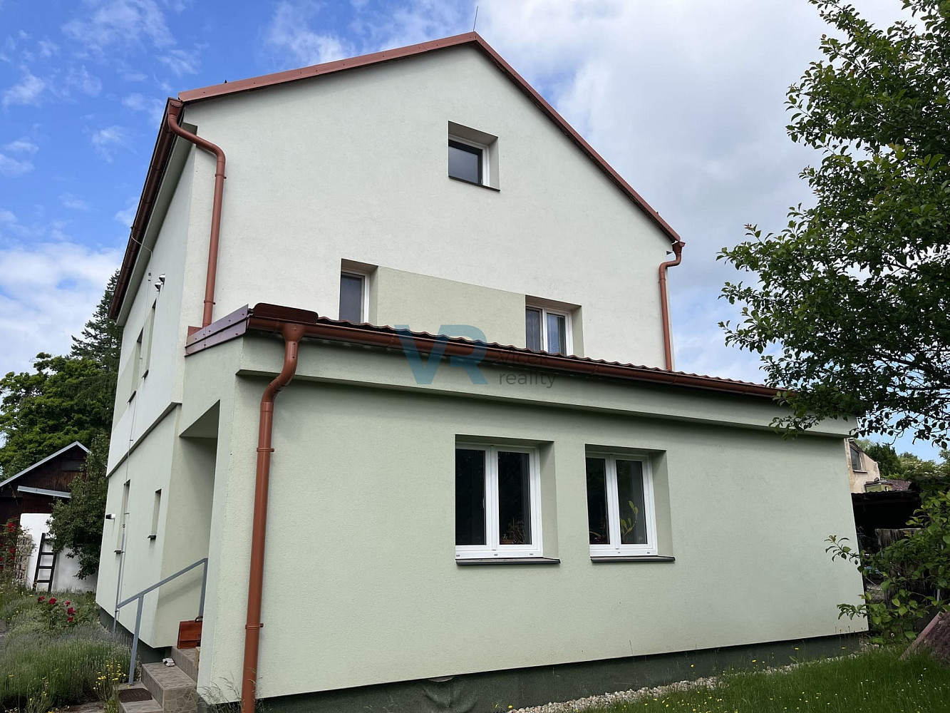 Prodej domu 140 m² s pozemkem 864 m² — photo 3