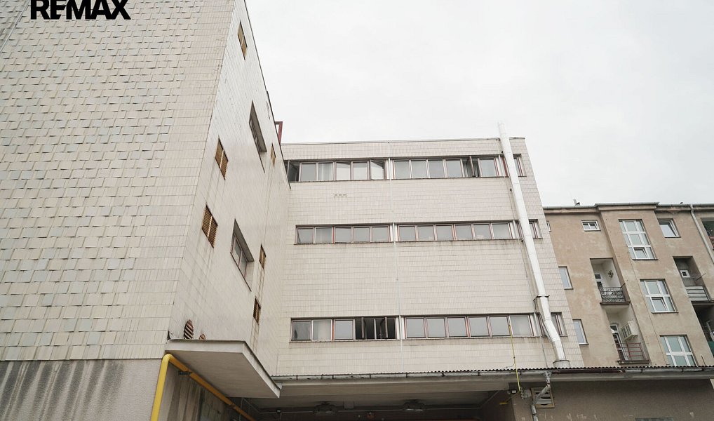Pronájem obchodních prostor 866 m², Hradec Králové – náhled fotky 27