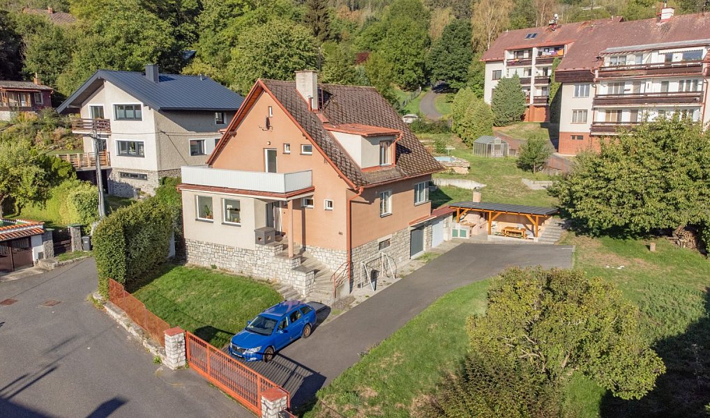 Prodej domu 265 m² s pozemkem 1 212 m², Sušice – náhled fotky 4