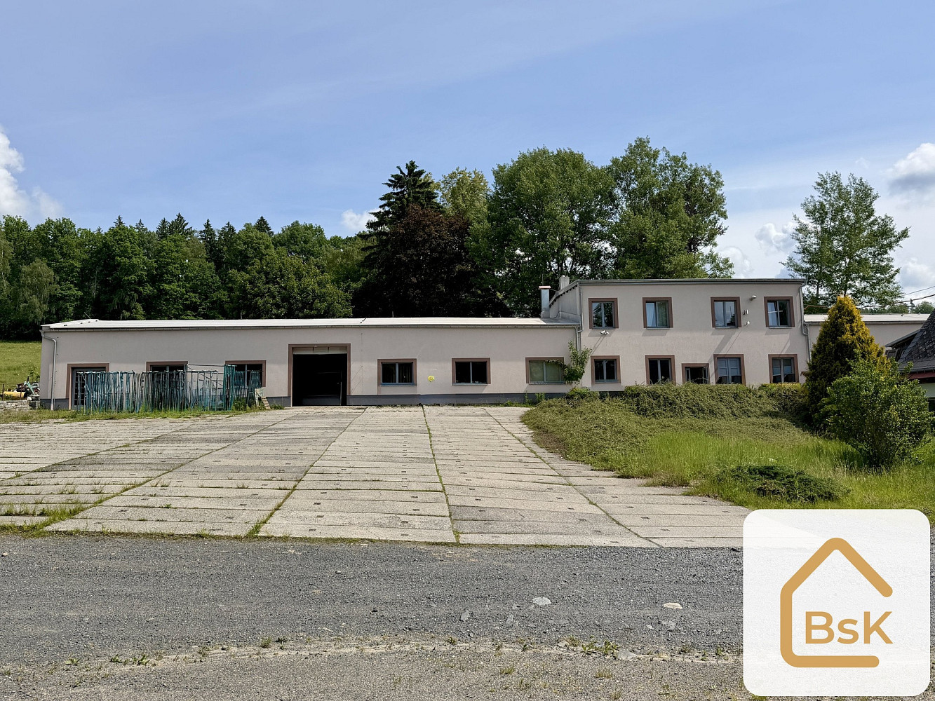 Prodej výrobních prostor 1 100 m² – fotografie 2