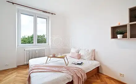 Pronájem bytu 2+1 55 m², Průběžná, Praha 10 - Strašnice