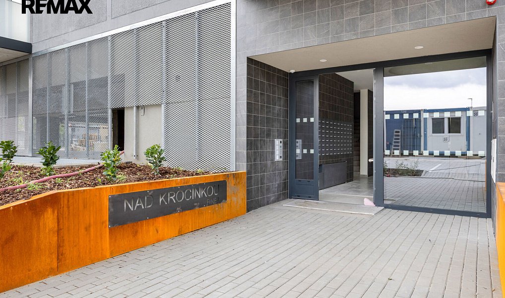 Prodej bytu 3+kk 72 m², Praha – náhled fotky 3