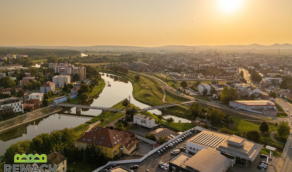 Prodej bytu 4+kk 112 m², Staré Město – náhled fotky 31