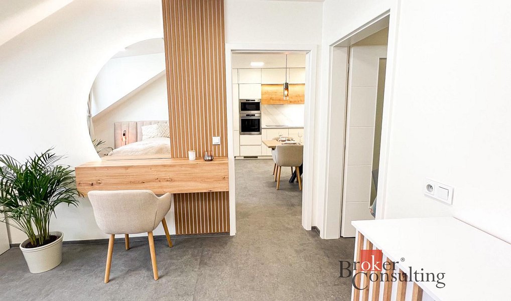 Pronájem bytu 2+kk 74 m², Praha – náhled fotky 7