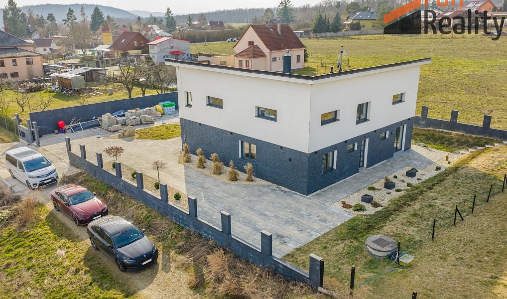 Prodej domu 210 m² s pozemkem 3 132 m², Štěchovice – náhled fotky 45