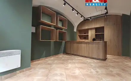 Pronájem obchodních prostor 23 m², Husova, Slaný, okres Kladno