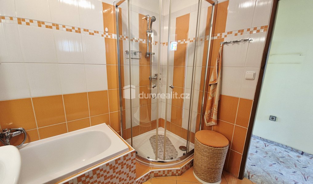 Prodej domu 230 m² s pozemkem 485 m², Kaplice – náhled fotky 27