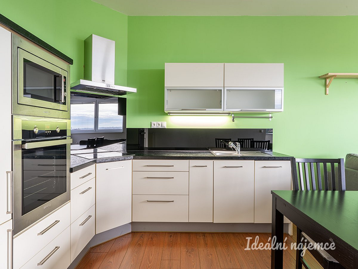 Pronájem bytu 2+kk 52 m² – fotografie 2