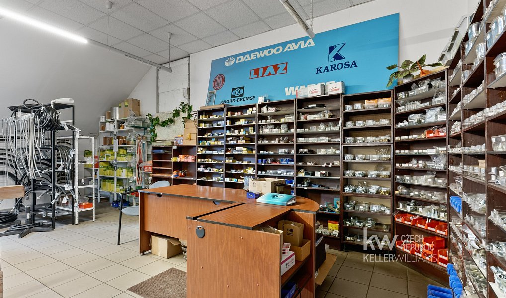 Prodej obchodních prostor 688 m², Plavy – náhled fotky 7