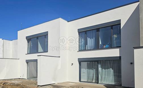 Prodej domu 102 m² s pozemkem 369 m², Sezemice, okres Pardubice