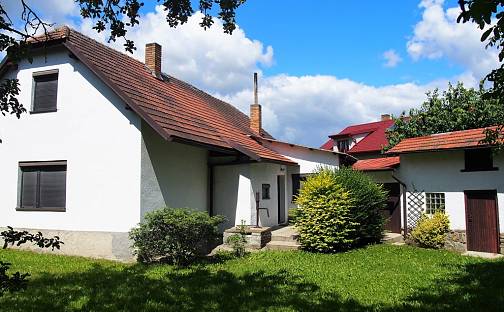 Prodej domu 210 m² s pozemkem 1 518 m², Votice - Hostišov, okres Benešov