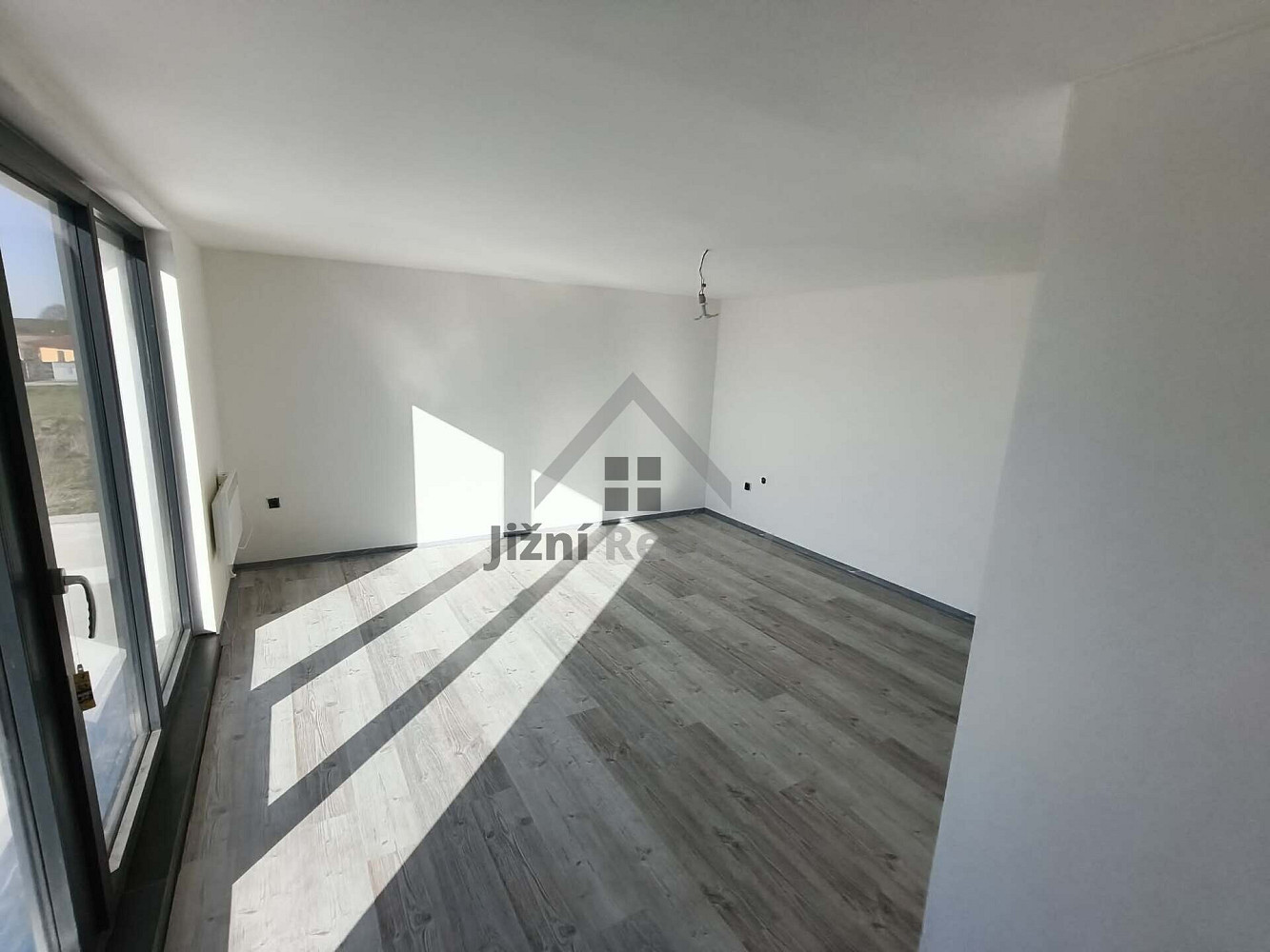 Prodej domu 220 m² s pozemkem 810 m² – fotografie 4