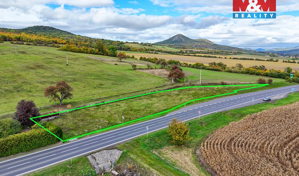 Prodej stavebního pozemku 2 021 m², Čížkovice – náhled fotky 3