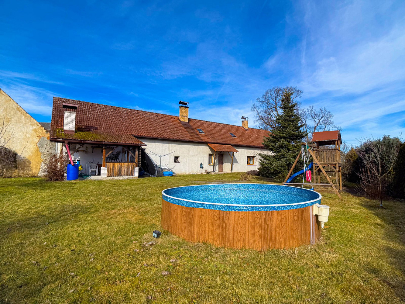 Prodej domu 206 m² s pozemkem 1 607 m² – fotografie 3