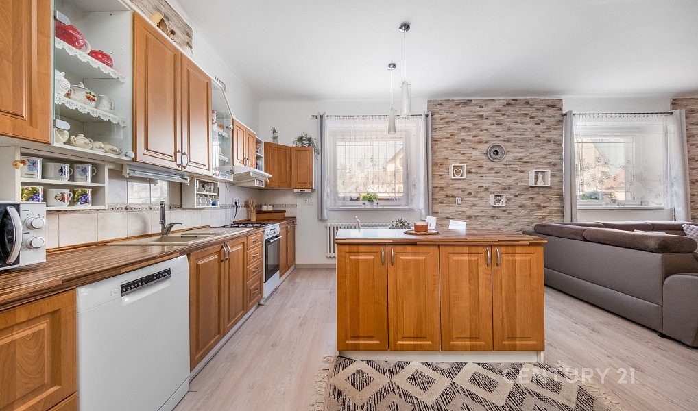 Prodej domu 145 m² s pozemkem 312 m², Kladno – náhled fotky 9