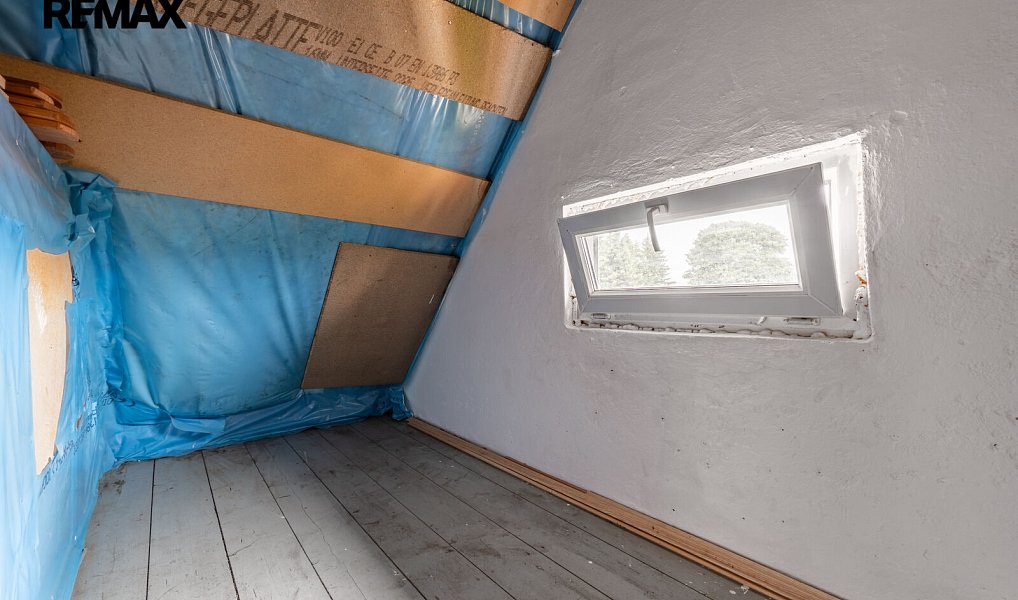 Prodej domu 328 m² s pozemkem 758 m², Vejprty – náhled fotky 45