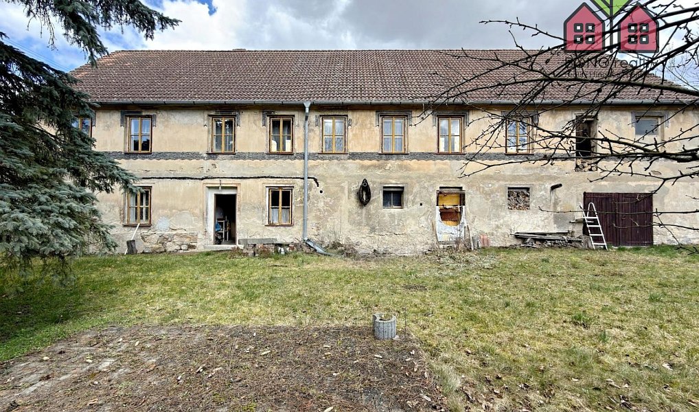 Prodej domu 290 m² s pozemkem 1 339 m², Liběšice – náhled fotky 2