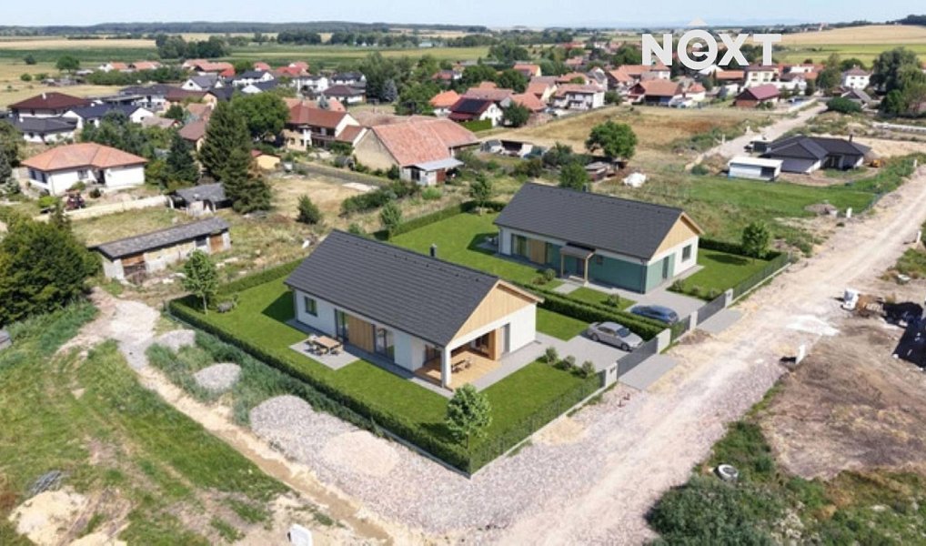 Prodej stavebního pozemku 2 584 m², Strašov – náhled fotky 14