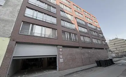 PRODEJ GARÁŽOVÉHO STÁNÍ V CENTU BRNA U HLAVNÍHO NÁDRAŽÍ, Spálená, Brno - Trnitá