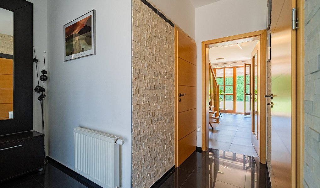 Prodej domu 175 m² s pozemkem 527 m², Dobřejovice – náhled fotky 18