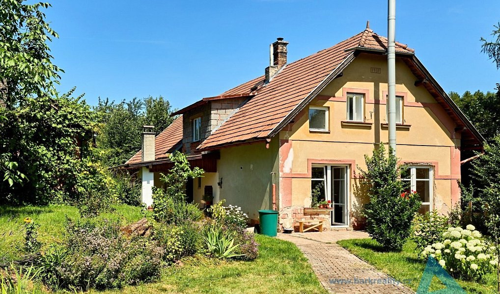 Prodej chaty/chalupy 141 m² s pozemkem 2 728 m², Nová Paka – fotka 1 z 39