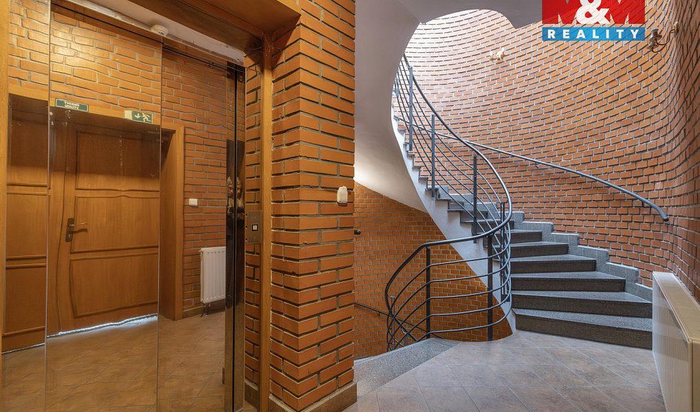Prodej restaurace 2 100 m², Černotín – náhled fotky 9