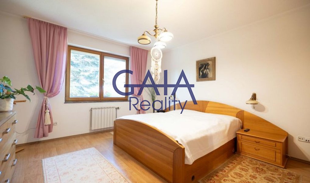 Prodej domu 354 m² s pozemkem 3 088 m², Strážovice – náhled fotky 10