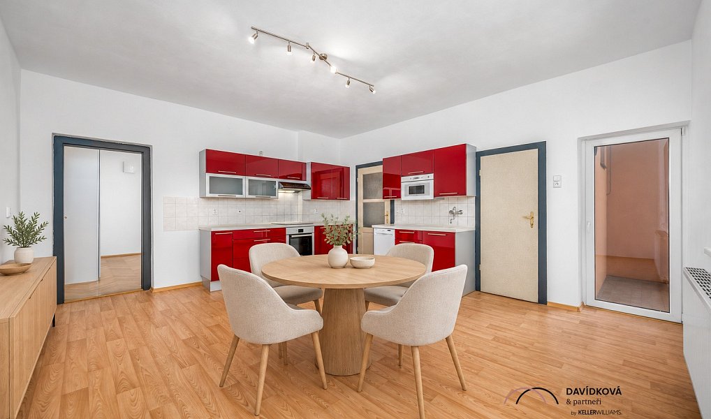 Prodej bytu 2+1 72 m², Velešín – náhled fotky 4