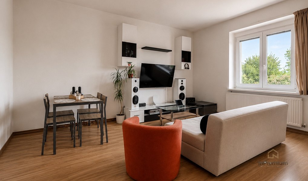 Prodej domu 187 m² s pozemkem 245 m², Plzeň – náhled fotky 2