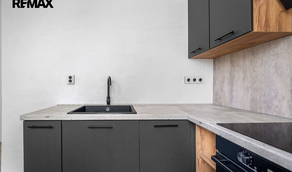 Prodej bytu 2+1 57 m², Rotava – náhled fotky 4