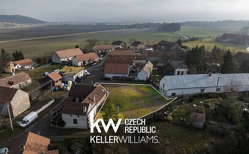 Prodej stavebního pozemku 730 m², Lážovice, okres Beroun