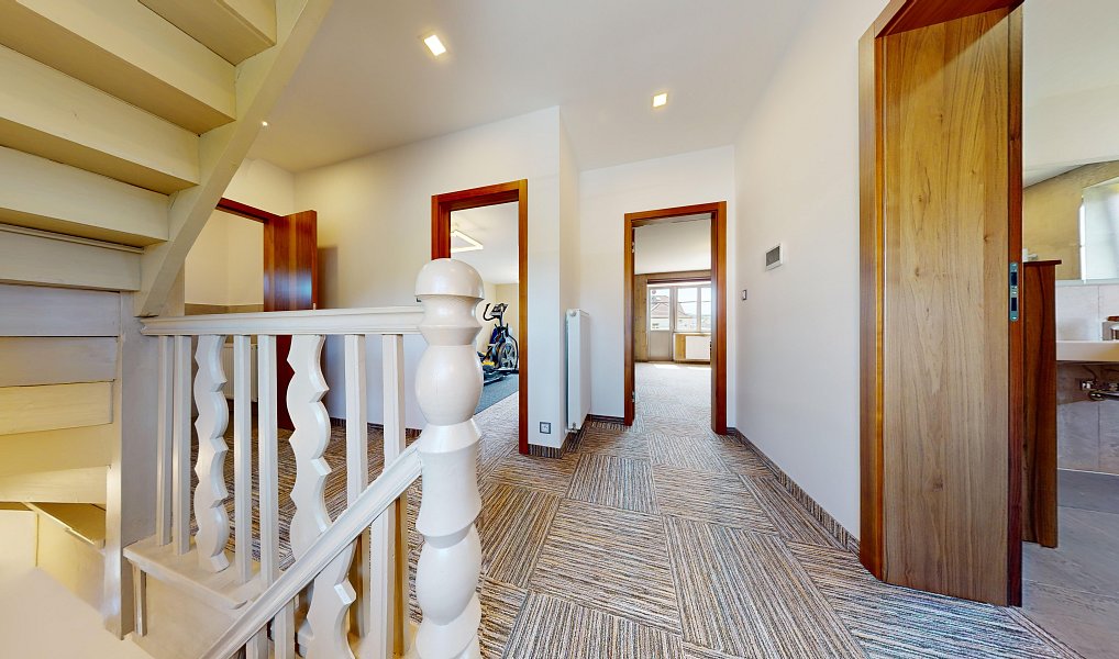 Prodej domu 270 m² s pozemkem 938 m², Karlovy Vary – náhled fotky 9