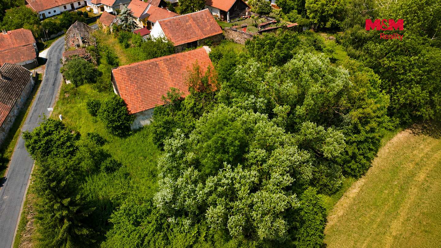 Prodej stavebního pozemku 1 023 m² — photo 3