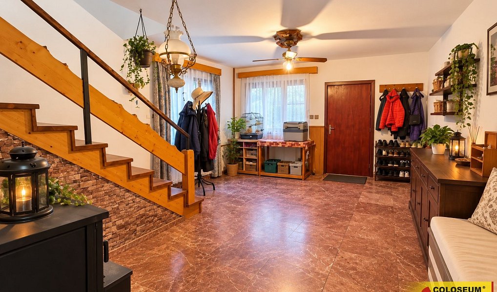 Prodej domu 300 m² s pozemkem 1 000 m², Lípa – náhled fotky 2