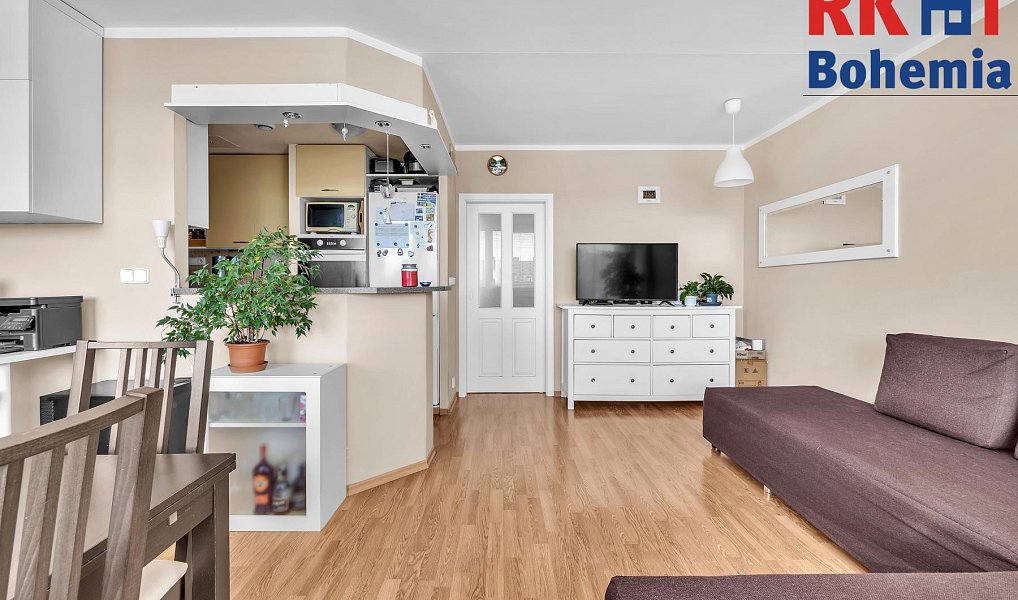 Prodej bytu 3+1 71 m², Praha – náhled fotky 2