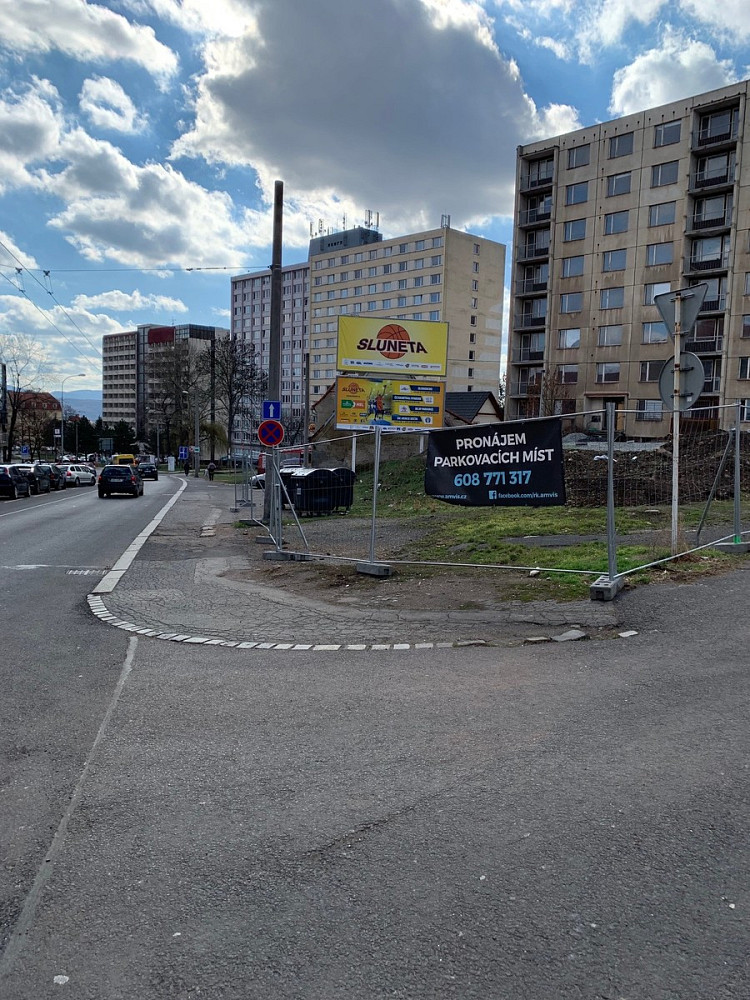 Parkovací stání Klíše – fotografie 3