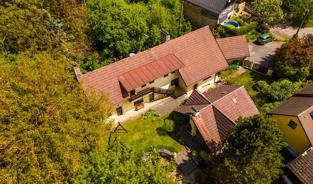 Prodej domu 200 m² s pozemkem 4 816 m², Neveklovice – náhled fotky 15
