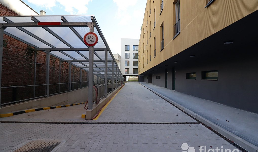 Prodej bytu 1+kk 31 m², Praha – náhled fotky 30