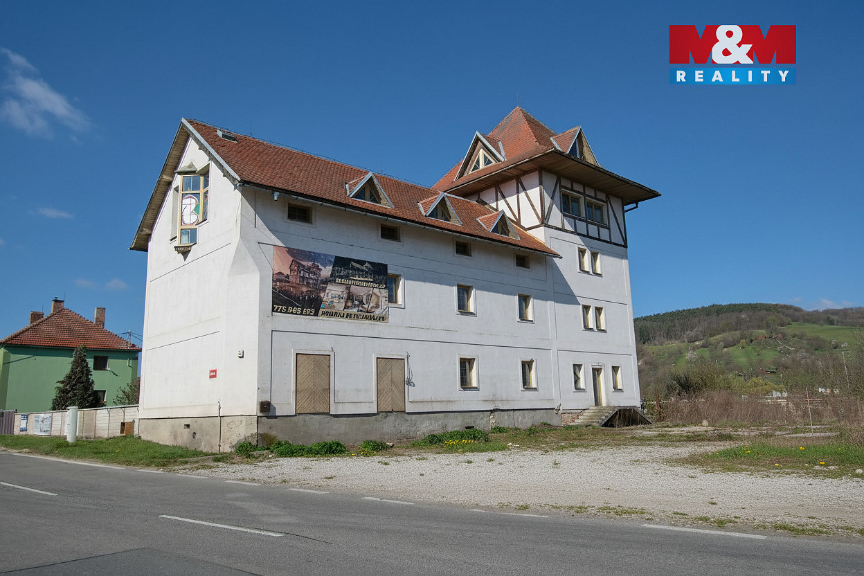 Prodej obchodních prostor 720 m² — photo 2